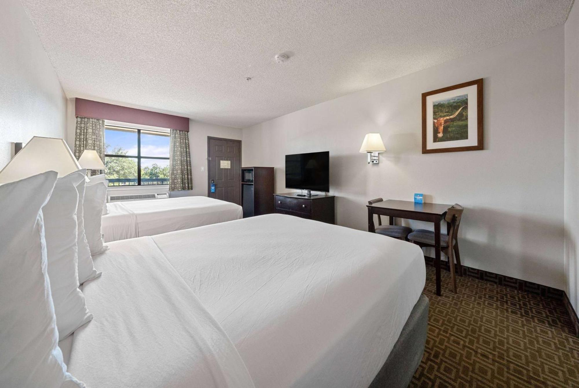 Days Inn By Wyndham Round Rock Zewnętrze zdjęcie