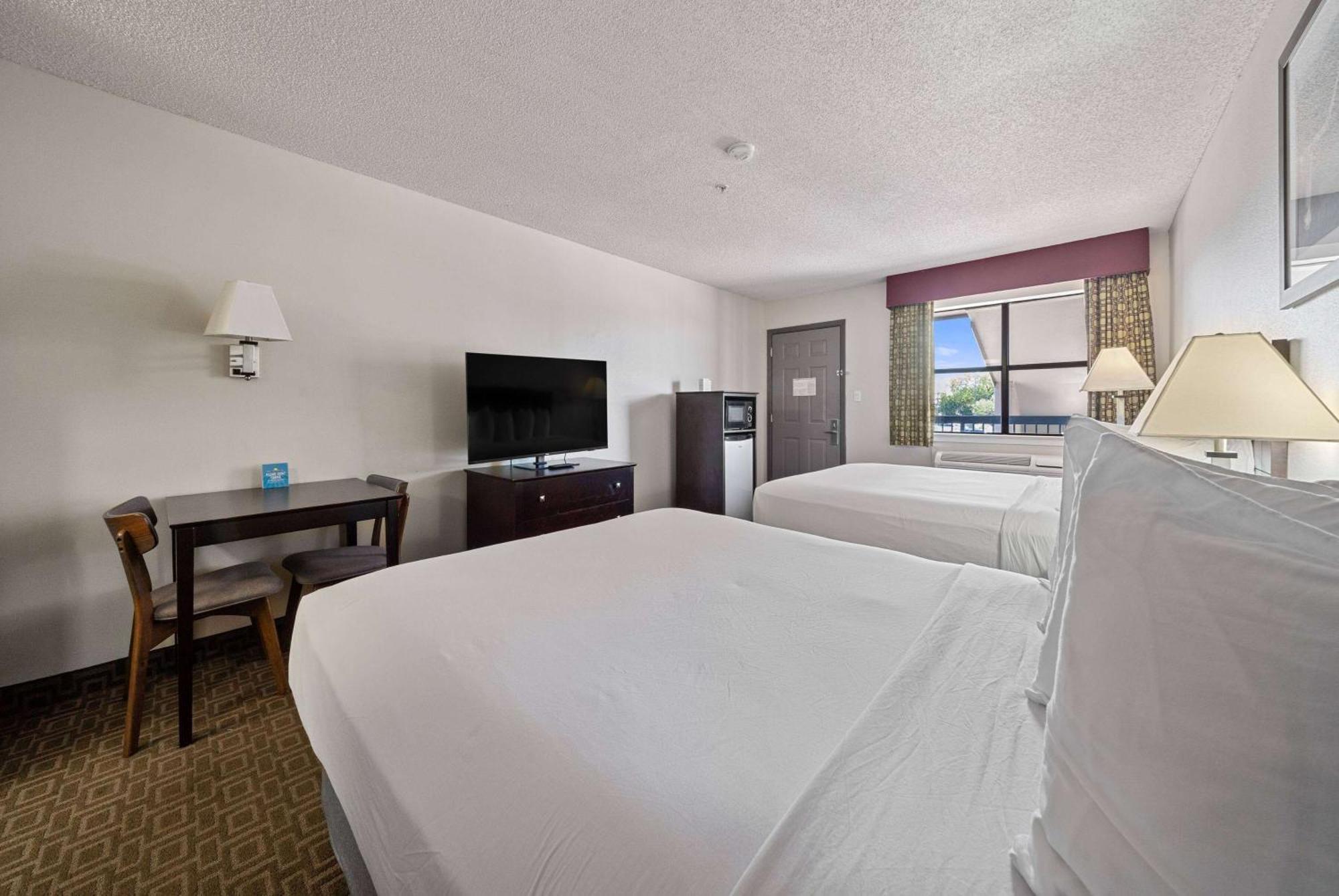 Days Inn By Wyndham Round Rock Zewnętrze zdjęcie